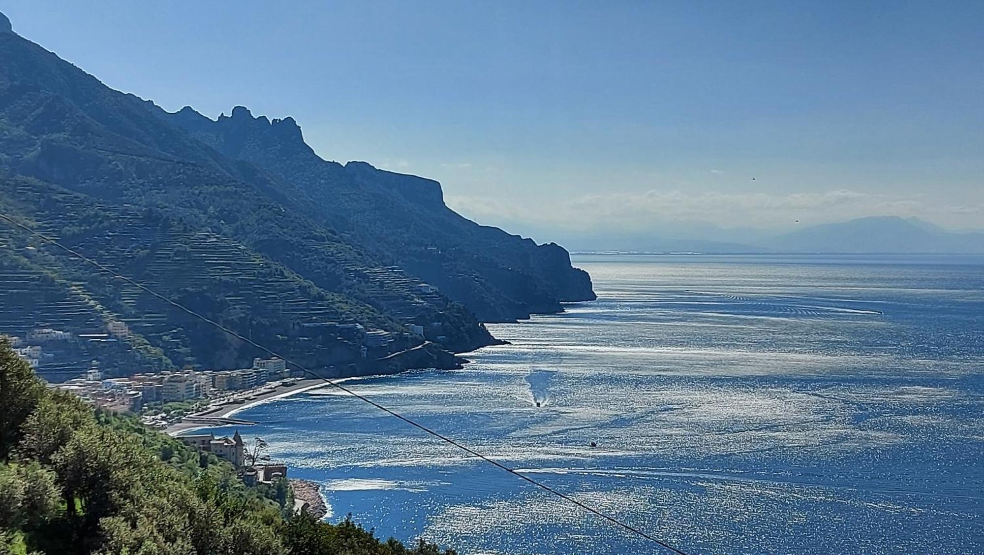Galene - Beachfront In Costa D'Amalfi Майорі Екстер'єр фото